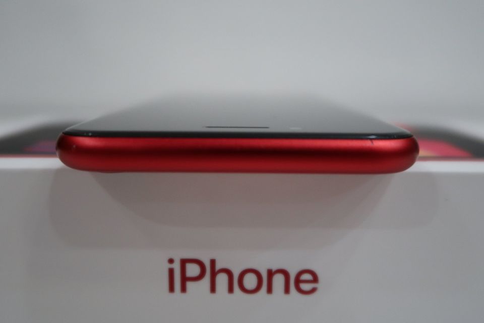 Apple Iphone SE - 64GB - Rot (2020) *Neuwertig* in Dortmund