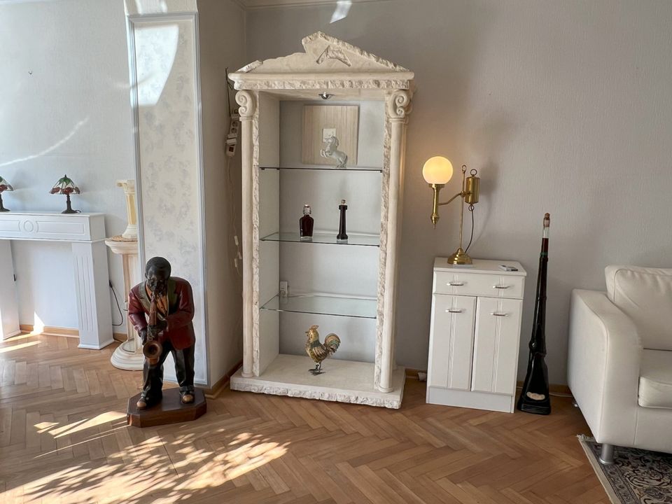 Sideboard und Regalschrank beleuchtet in Ratingen