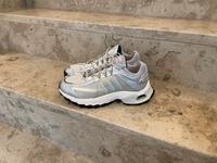 ADIDAS THESIA DAMEN Gr. 38,5 Silber - nur 2x getragen Bayern - Rottendorf Unterfr Vorschau