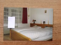 Schlafzimmer Doppelbett mit Lattenrost, Matratzen, 2 Nachtkasten Bayern - Dingolfing Vorschau