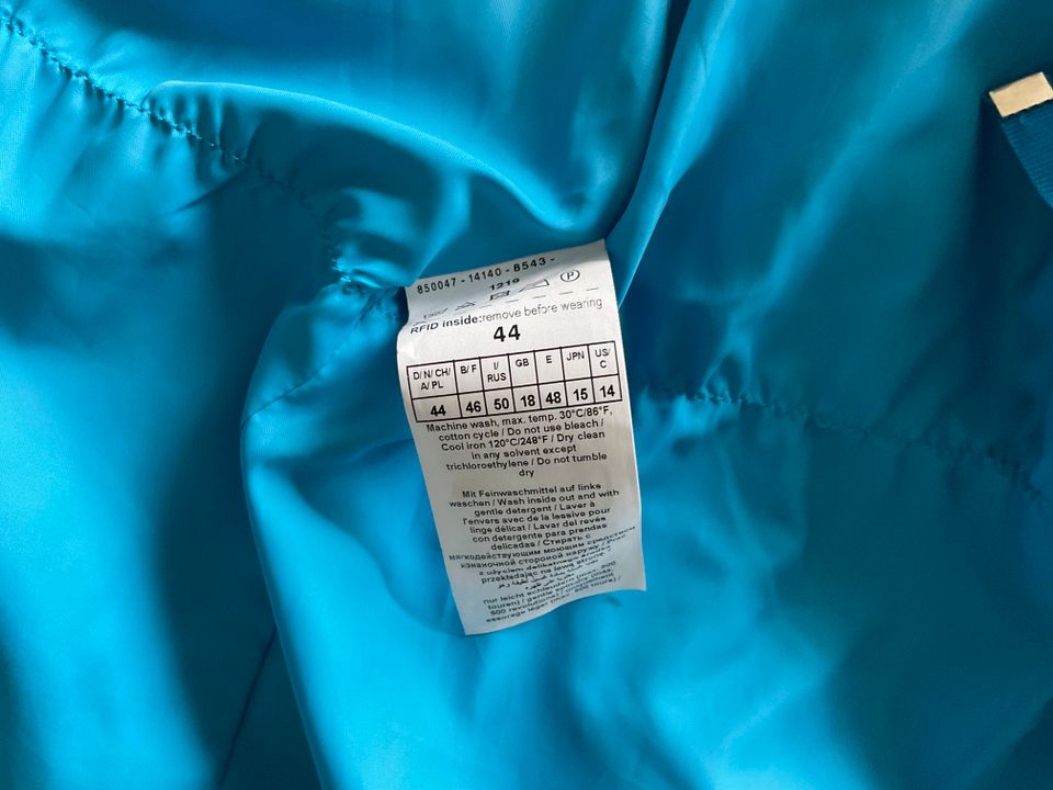 Schöne leichte Jacke Gr.44 von Taifun, neu in türkisblau in Hannover