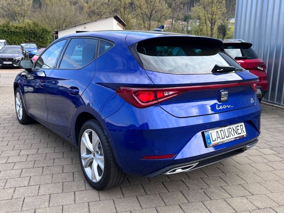 Seat Leon FR e-HYBRID *ALCANTARA+LED+NAVIGATION* in Tuttlingen