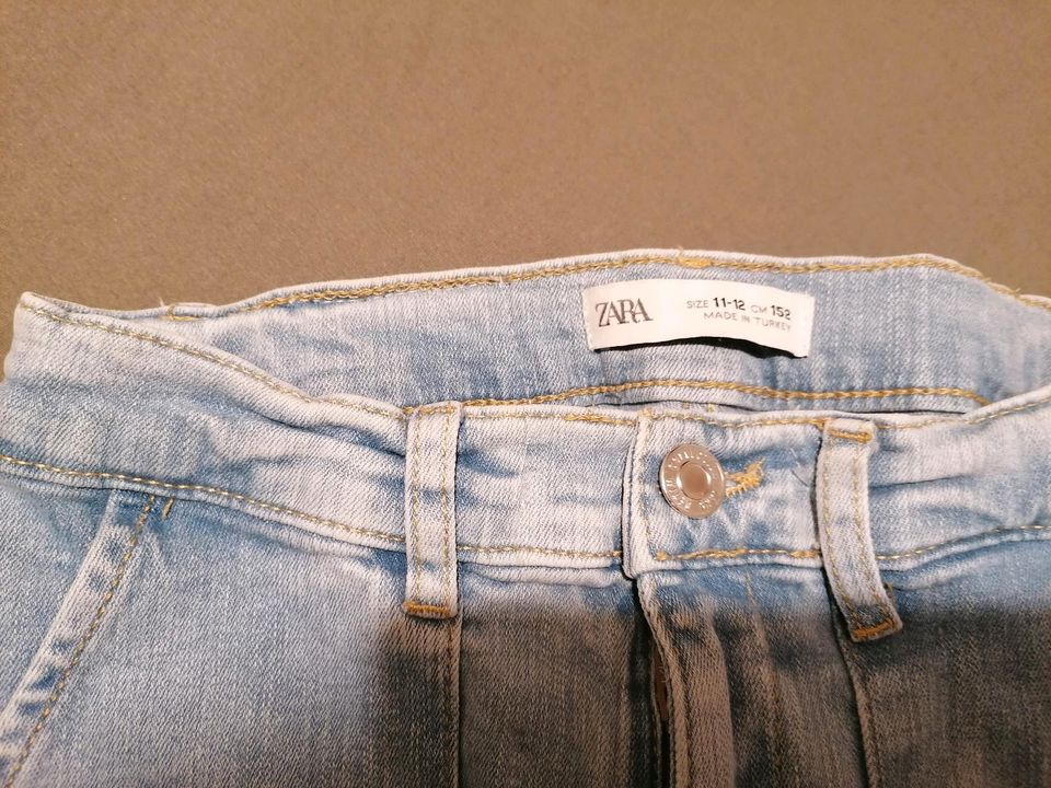 Zara Hose Pulli Jeans in Karlstadt