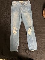 Hellblaue Jeans mit Löchern von Asos Bayern - Oberasbach Vorschau