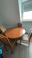 Holz Tisch mit 4 Stühlen zu verkaufen Dresden - Laubegast Vorschau