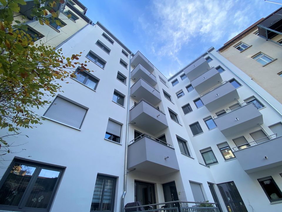 Penthouse - Erstbezug! Neu vermieten oder selbst einziehen - mit Einbauküche und Stellplatz in Leipzig