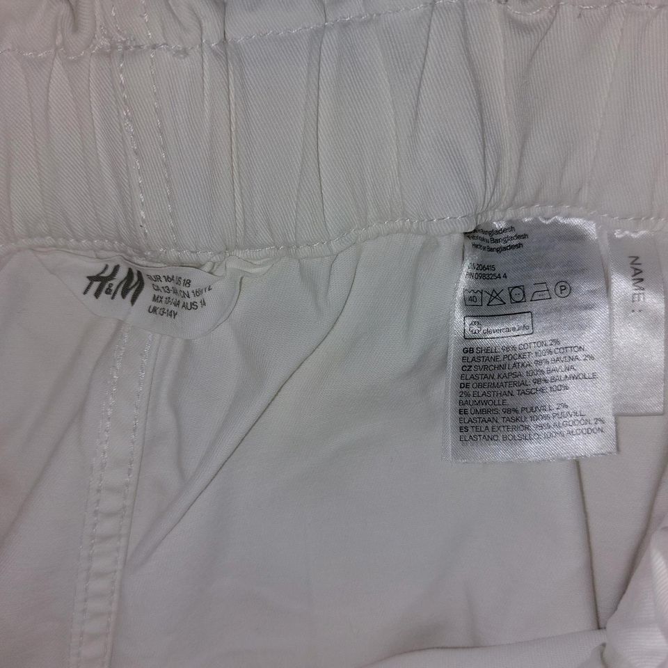 Shorts H&M , Gr. 164 in Magdeburg