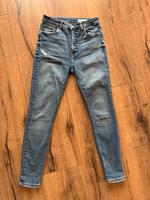 Zara Jeans Damen Gr. 40 Niedersachsen - Schiffdorf Vorschau