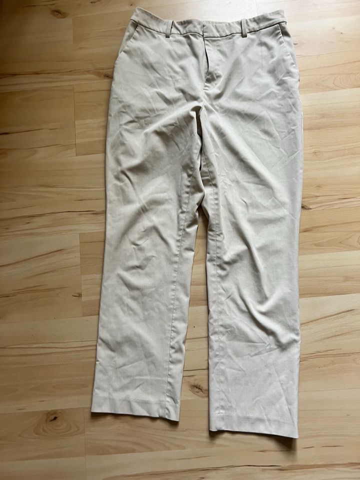 **Stoffhose**Gr.30**beige**Top** in Berlin