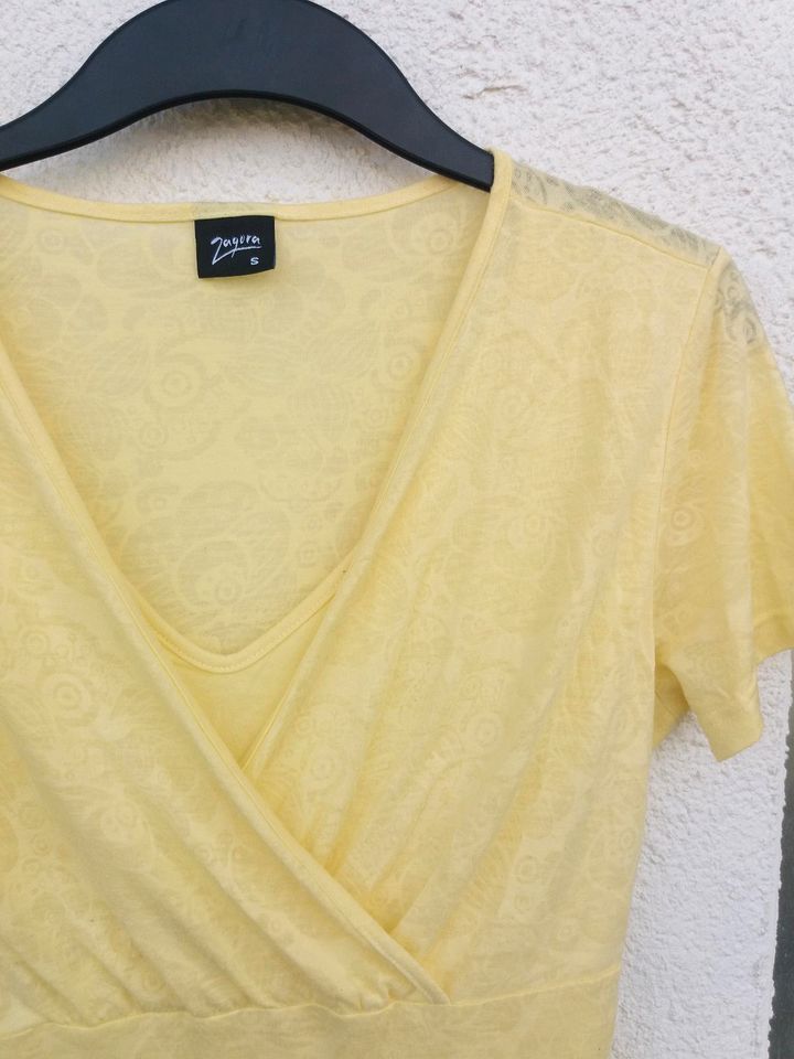 Zagora T-Shirt Sommertop S Gelb mit Blumenmuster in Mötzingen