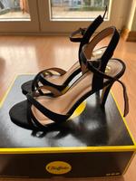 Schwarze Absatzschuhe mit Riemen Hessen - Münster Vorschau