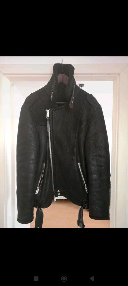 Originaler Allsaints Shearling Gr M in Berlin