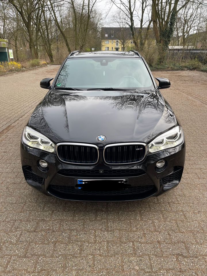 Bmw X5M / Scheckheft BMW / Premium Selection 10.25 / no OPF in Duisburg