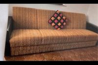 Schönes, altes Sofa mit Bettfunktion, sehr guter Zustand Bayern - Halfing Vorschau