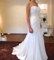 Pronovias Brautkleid figurbetont sexy ivory NEU 36 Bayern - Starnberg Vorschau