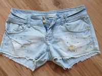 Süße Damen Shorts kurze Jeanshose S 36Simply Chic Glitzer Kreis Pinneberg - Wedel Vorschau