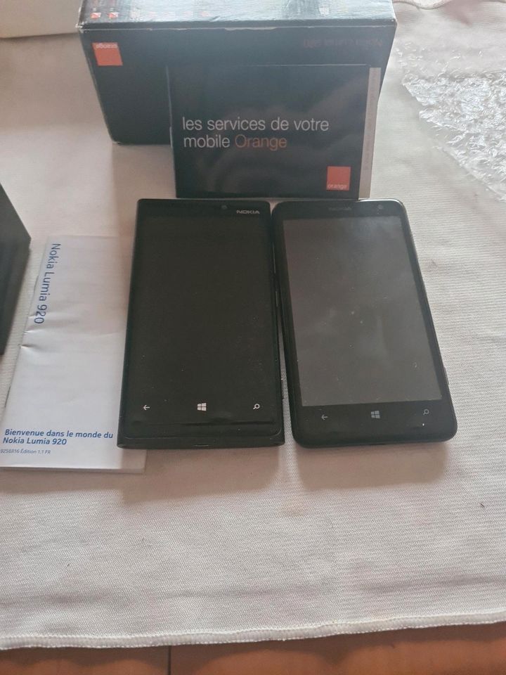 Vier Handy-Pakete, Sony , Nokia , LG, Blackberry. in Flensburg