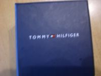 Tommy Hilfiger Schmuck Schatulle/Karton Nordrhein-Westfalen - Kamp-Lintfort Vorschau