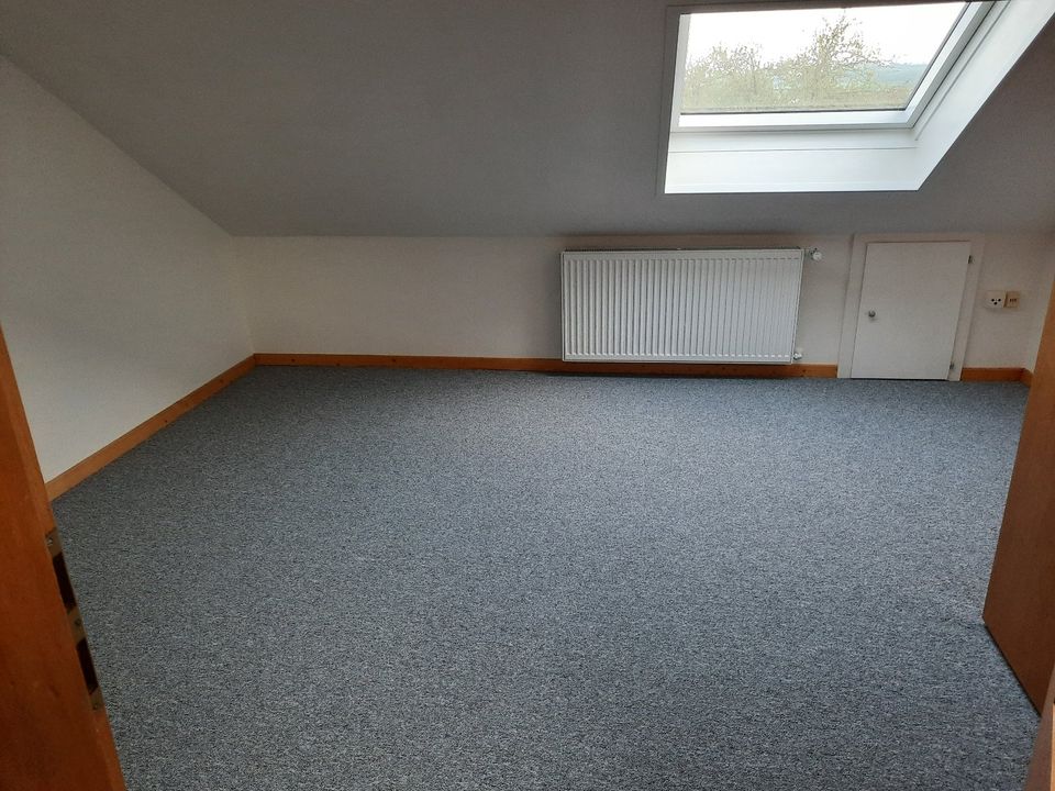 Teilmöbelierte Dachgeschosswohnung in Meinhard