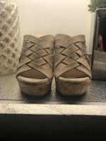 UGG Sandalette Keilabsatz beige Gr. 36 Wandsbek - Hamburg Farmsen-Berne Vorschau