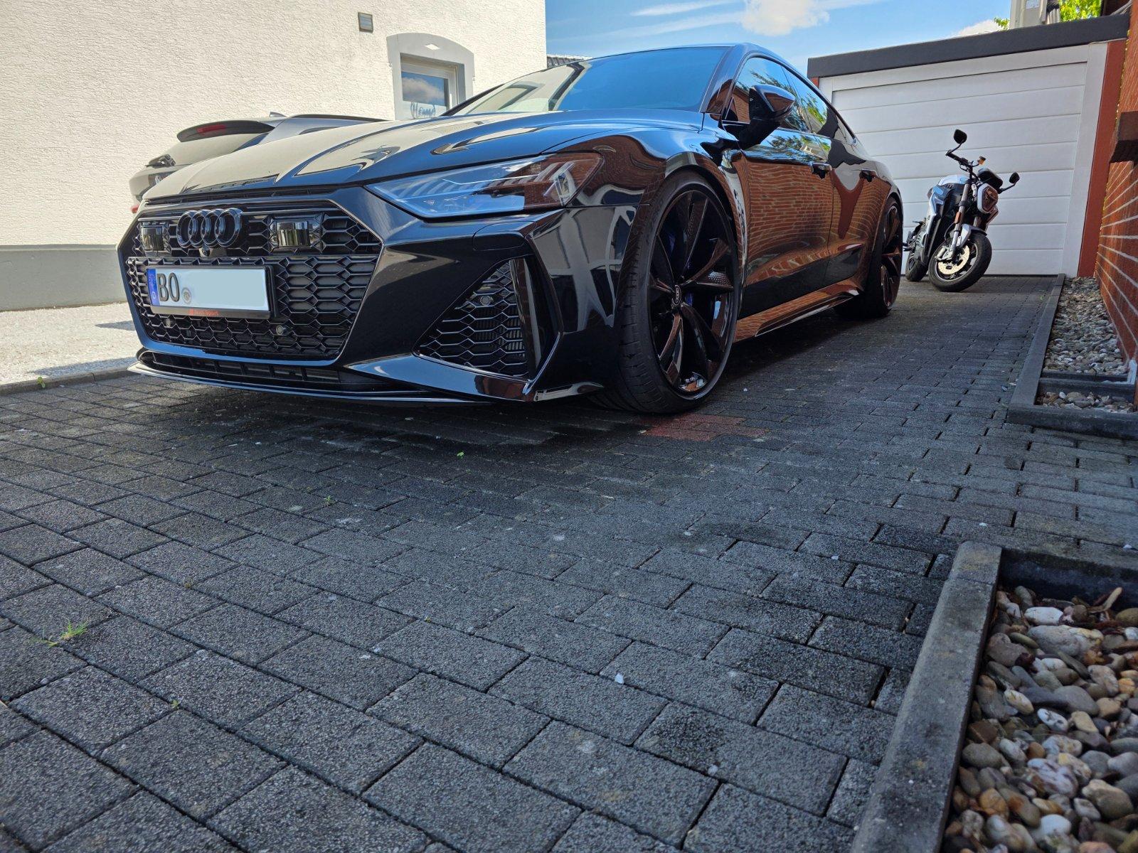 Abbildung des Autos Audi RS 7 All Black&#x2F…