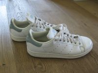 Kinder ADIDAS Sneaker Stan Smith Weiß / Grau-Blau Größe 38 Nordrhein-Westfalen - Lippetal Vorschau