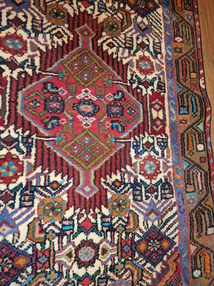 Handgeknüpfter Teppich Läufer Aus Hamada Iran Lang 125X 75Cm in Daaden