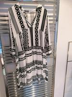 Suche dieses Hailys Tunika Kleid, schwarz weiß, Gr. L Saarland - Lebach Vorschau