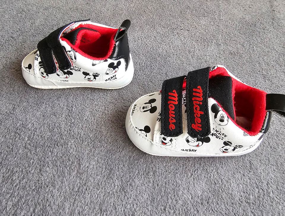 Babyschuhe Disney  Micky Maus ,Gr. 0-6 Monate in Altdorf