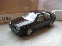 VW Vento VR6 Rot Metallic Schabak 1:43 OVP Modellauto Modell Dresden - Schönfeld-Weißig Vorschau