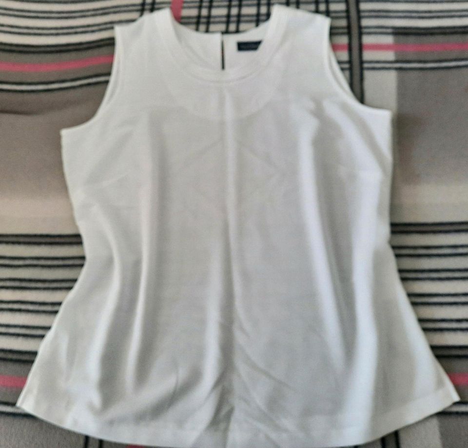 C&A Damen Bluse Top Tunika Gr. 44 Weiß Ärmellos in Celle