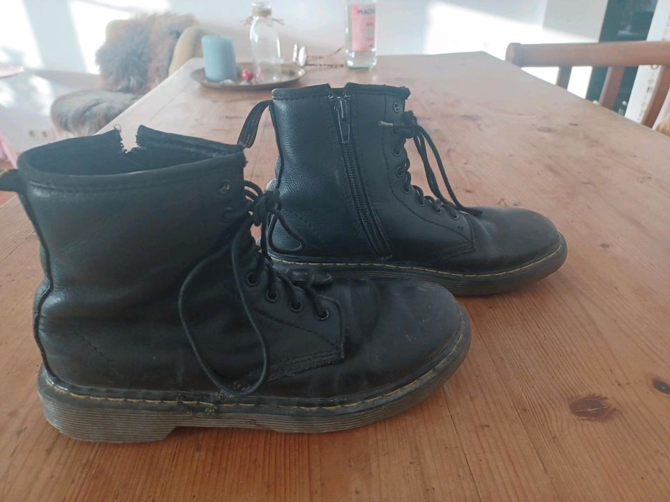 Dr. Martens 34 35 Kinder in Fehmarn