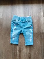 Mädchen Jeanshose Hose Gr. 56 Baby Niedersachsen - Schüttorf Vorschau