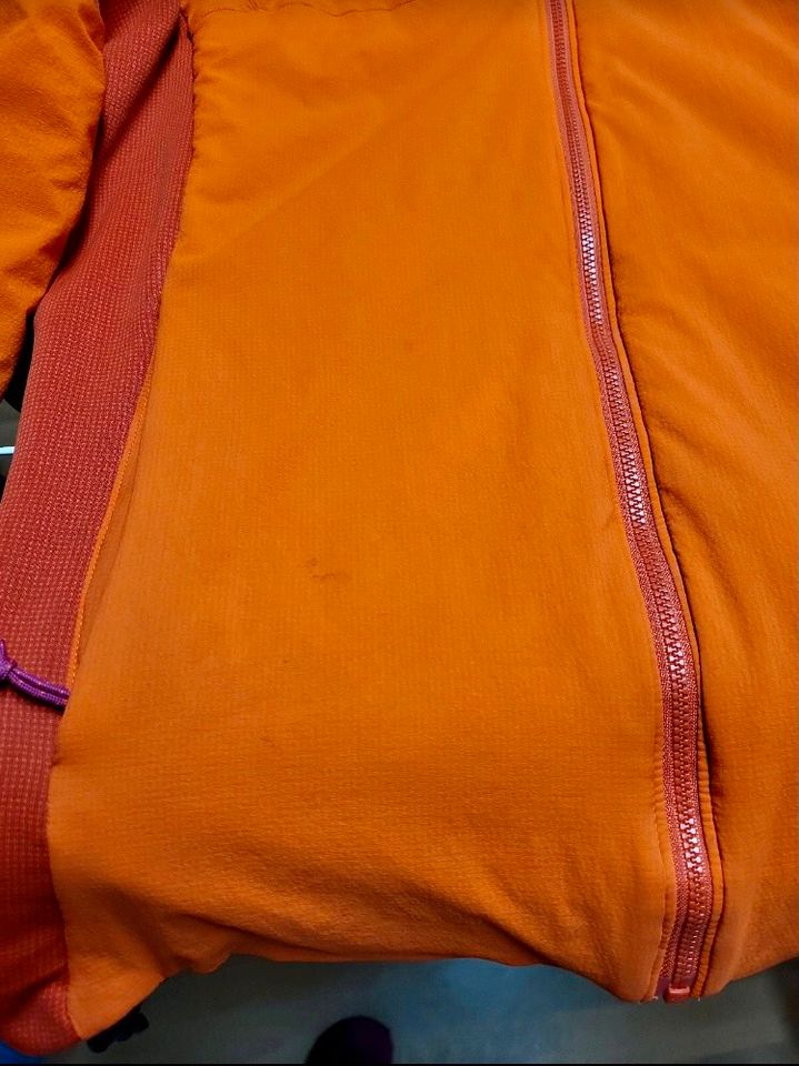 Arcteryx Atom L wms Orange ♻️♻️♻️ in Stuttgart