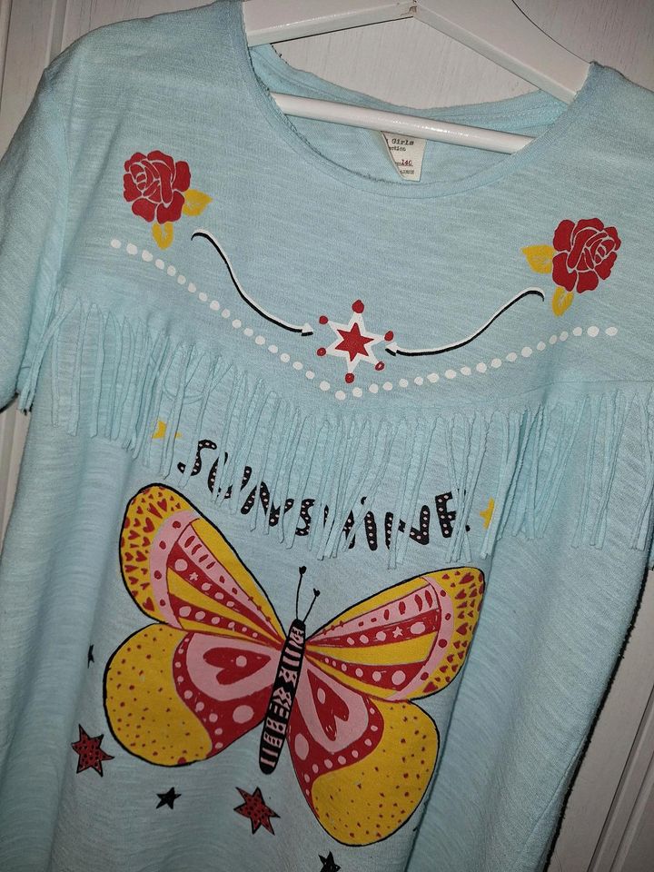 Zara T-Shirt Fransen Gr. 140 Schmetterling in Regensburg