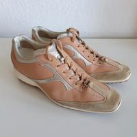 Tod's Damenschuhe Größe 39,5 Düsseldorf - Oberkassel Vorschau