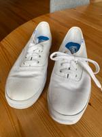 Weiße Schuhe, Keds, zwei kleine Flecken, 10€ + Versand, NP 60€ Bayern - Alzenau Vorschau