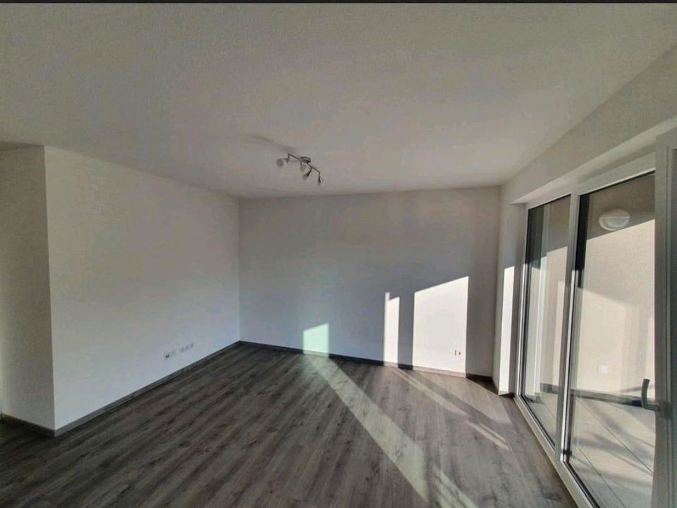 Moderne 3,5 Zimmer Wohnung inkl. Tiefgaragenplatz in Balgheim