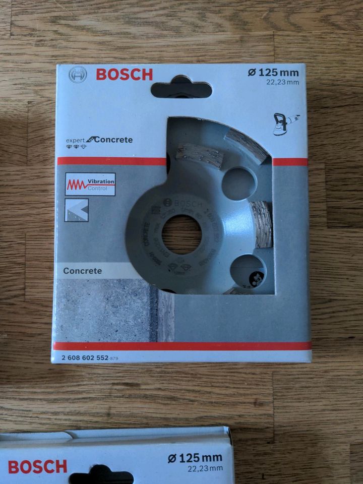 Beton und Natursteinschleifplatten, Fa Bosch in Meckenheim