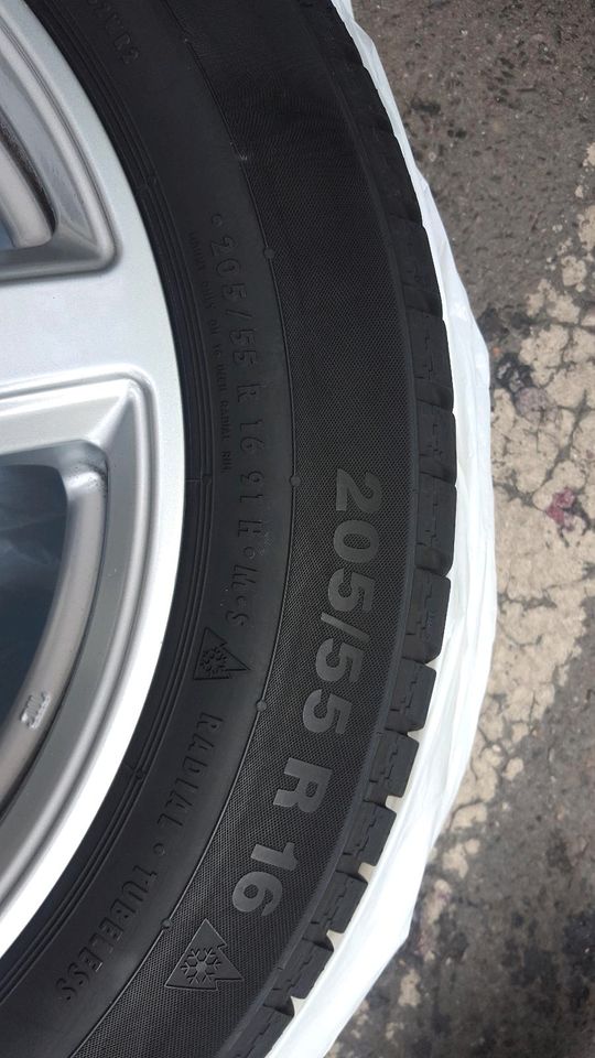 Alufelgen Dezent/Alutec Winterreifen Winterräder 205/55 R16 91H in Berlin