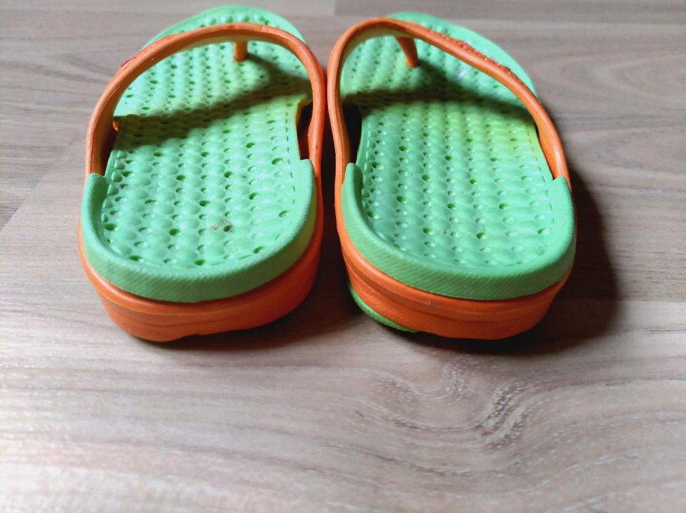 Badeschuhe für Kinder unisex Gr. etwa 23 neu ungetragen in Berlin