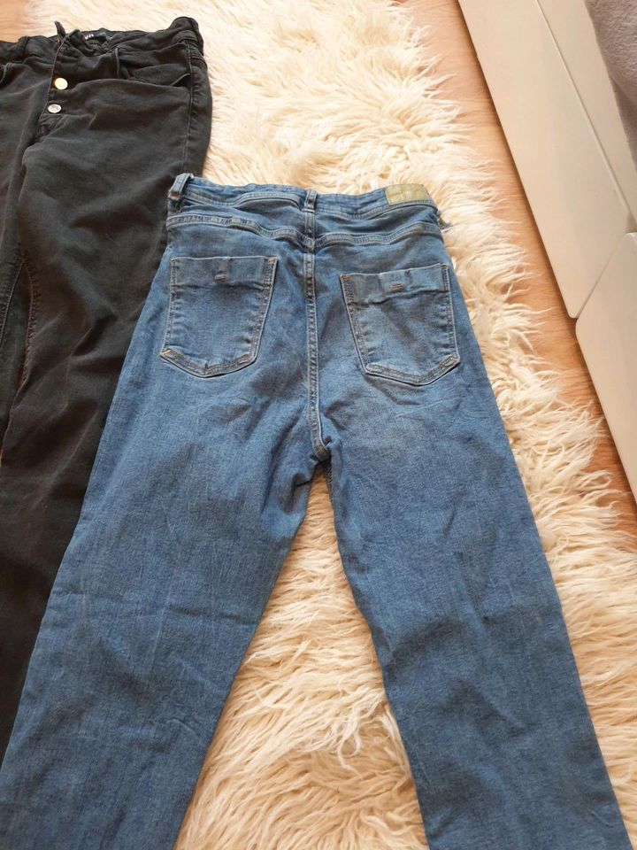 Zara Damen Jeans  gr 38/40 in Oberursel (Taunus)