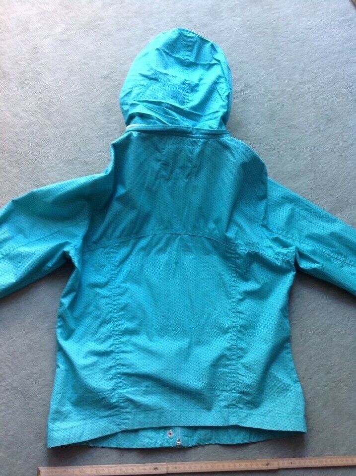 Bench Kurzjacke Sommerjacke Übergangsjacke Gr 40 in Groß-Gerau