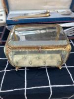 Antiker französische Glasschmuck Box Baden-Württemberg - Sindelfingen Vorschau
