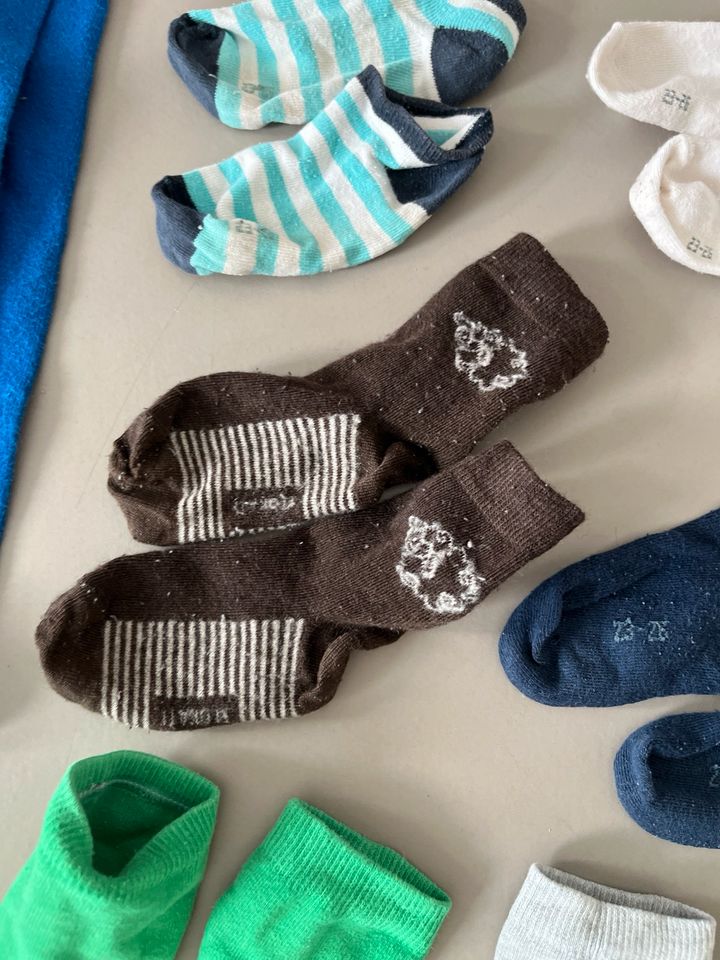 Socken 23-26 Strümpfe in Ostfildern