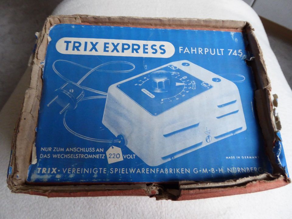 Trix Express Konvolut Fahrpult Leerkartons Gleise Fahrregler in Vienenburg