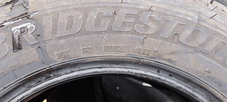 Sommerreifen 4 x BRIDGESTONE 225/65 R16C 112/110T Duravis in Waldbröl