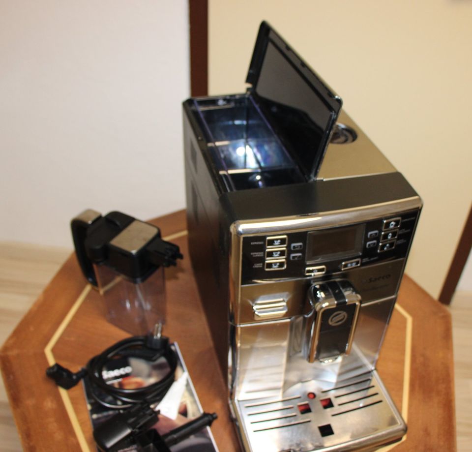 SAECO HD8927/01 PicoBaristo Kaffeevollautomat Silber/Schwarz in Schorfheide