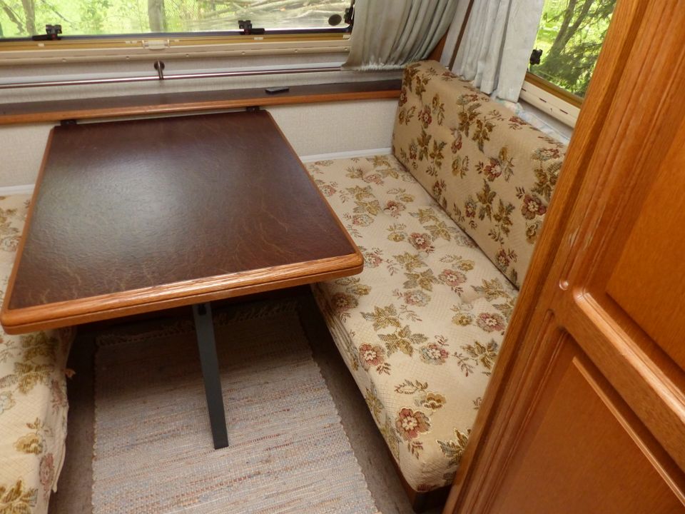Tisch klappbar aus Hobby Prestige Wohnwagen in Dresden