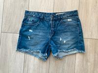 Shorts Jeans Gr. 36 Esmara by Heidi Klum blau wie neu Nordrhein-Westfalen - Neuss Vorschau